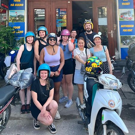 Ha Long Fancy Hostel With Vegetarian And Vegan Restaurant Eksteriør billede