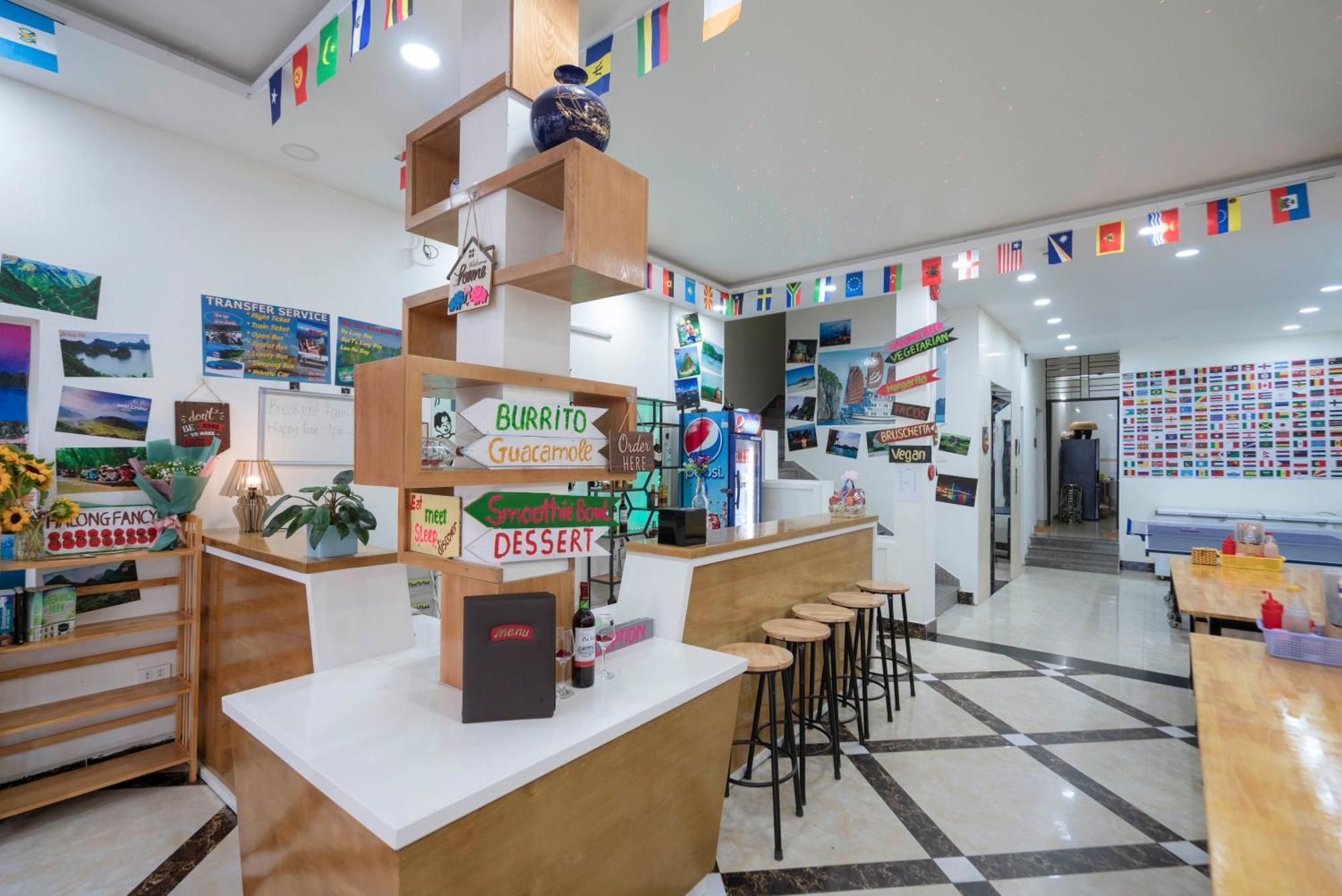 Ha Long Fancy Hostel With Vegetarian And Vegan Restaurant Eksteriør billede