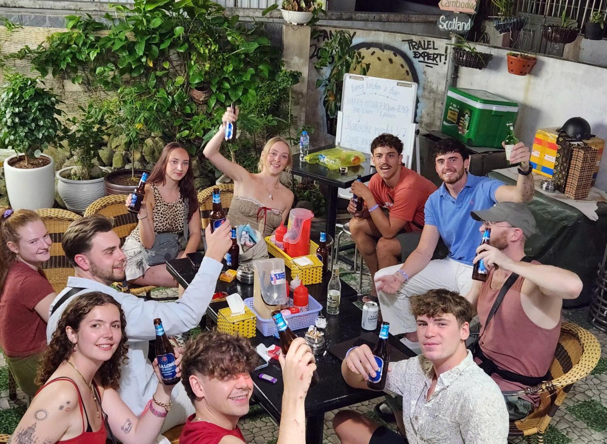 Ha Long Fancy Hostel With Vegetarian And Vegan Restaurant Eksteriør billede