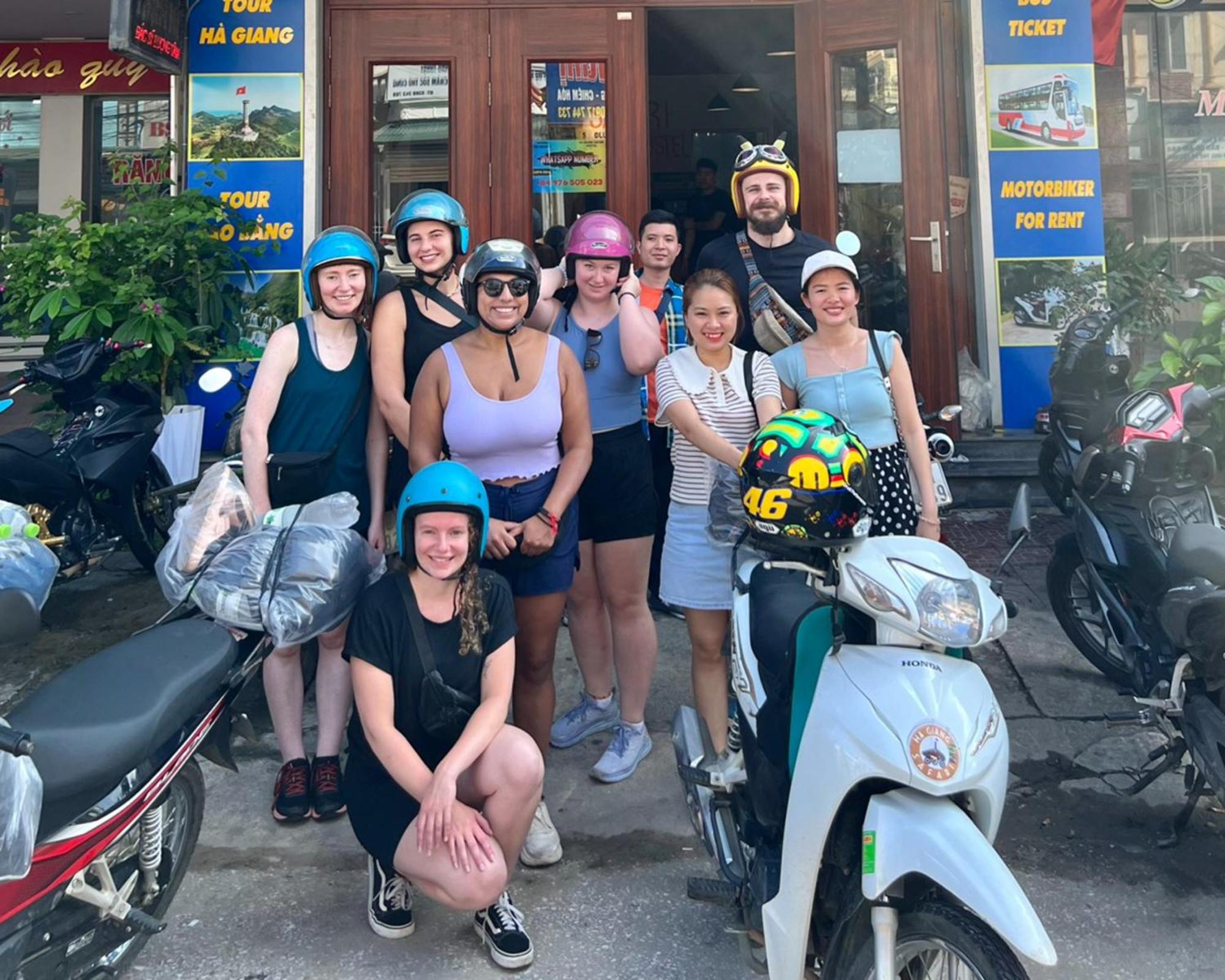 Ha Long Fancy Hostel With Vegetarian And Vegan Restaurant Eksteriør billede