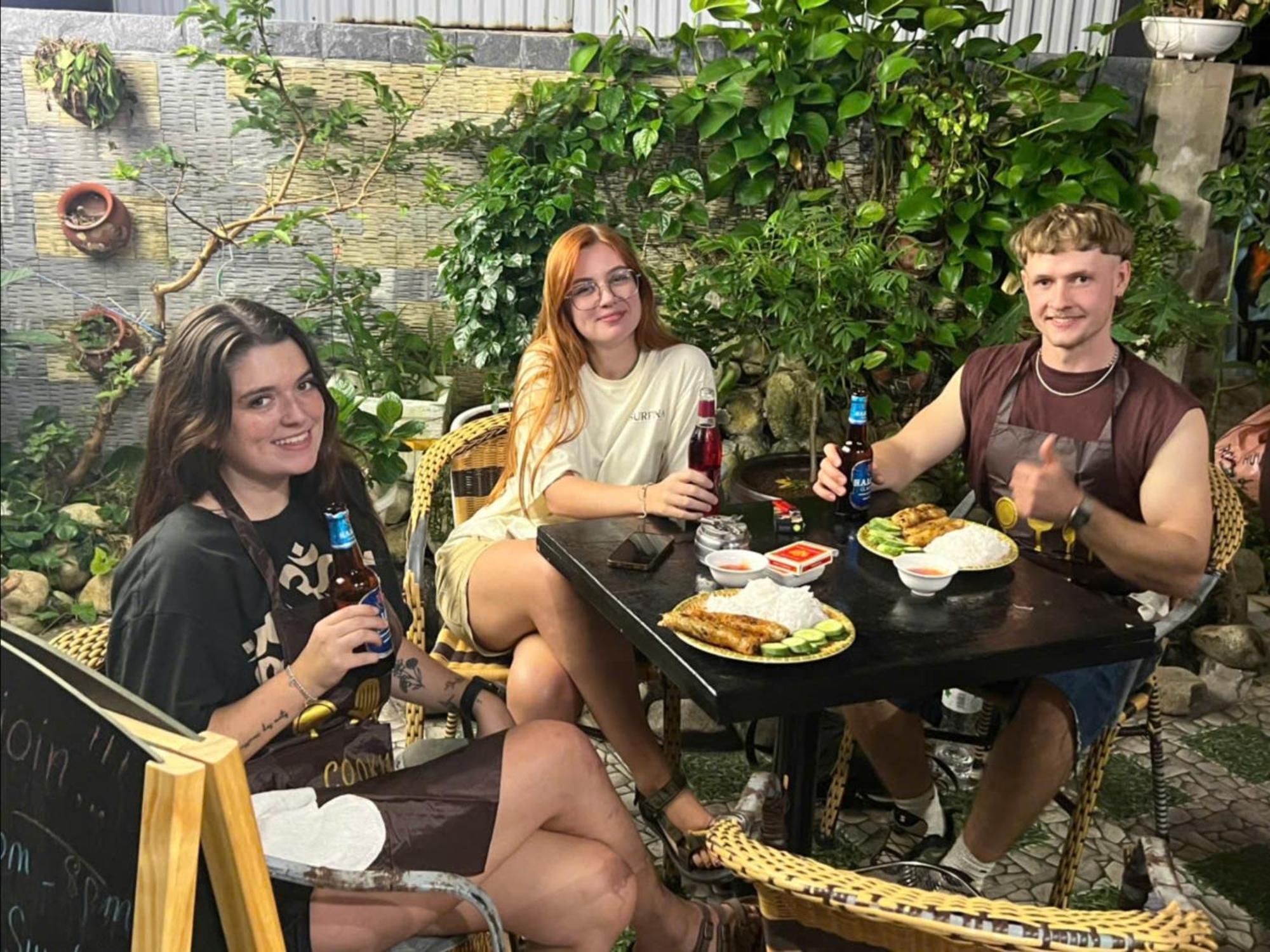 Ha Long Fancy Hostel With Vegetarian And Vegan Restaurant Eksteriør billede