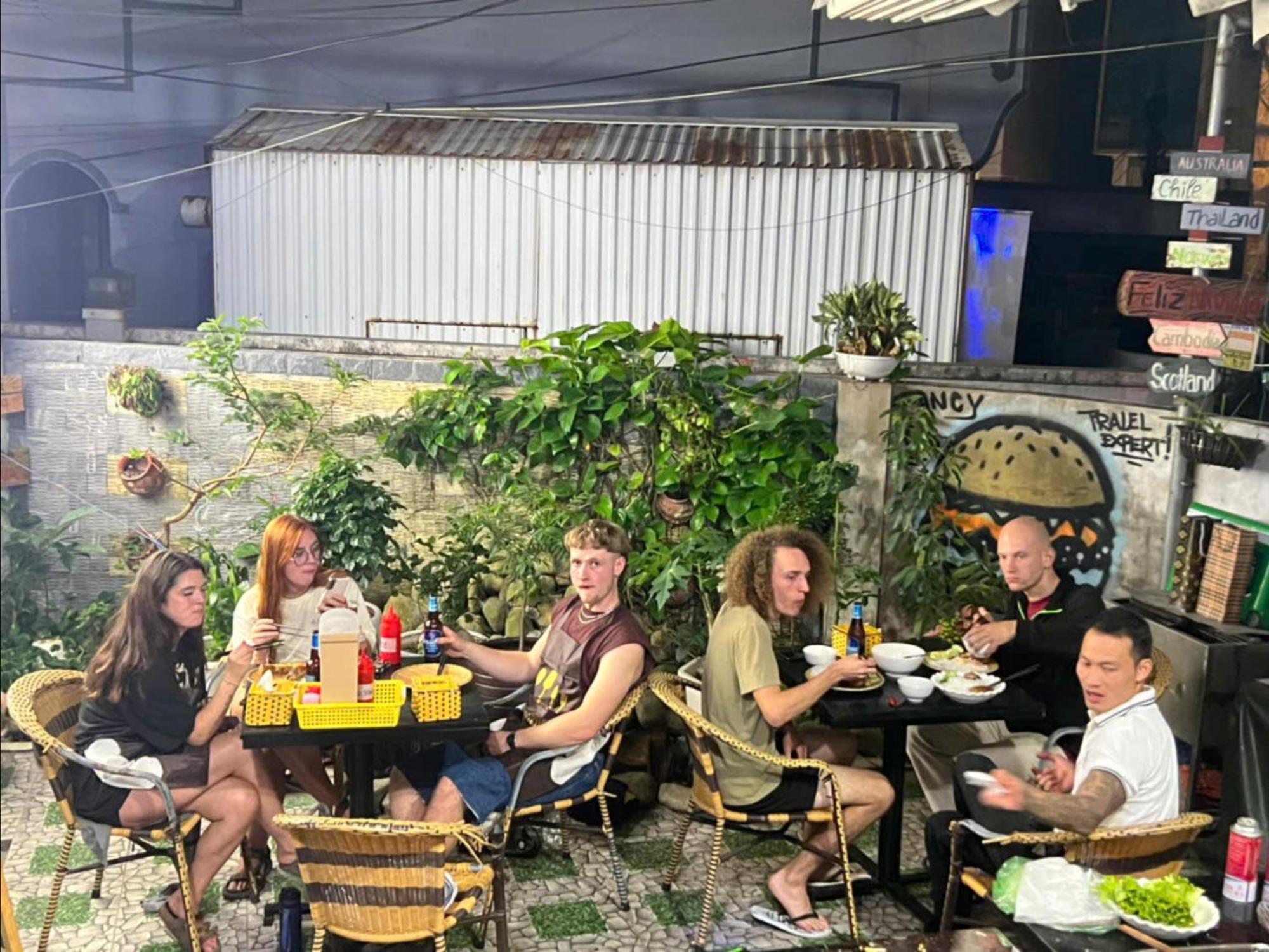 Ha Long Fancy Hostel With Vegetarian And Vegan Restaurant Eksteriør billede